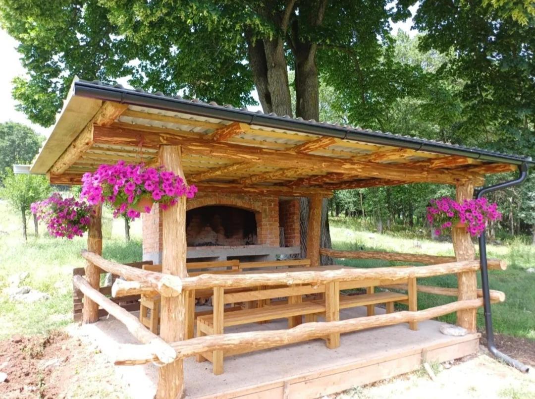 Farma&Apartmani Delić Korenica Zewnętrze zdjęcie