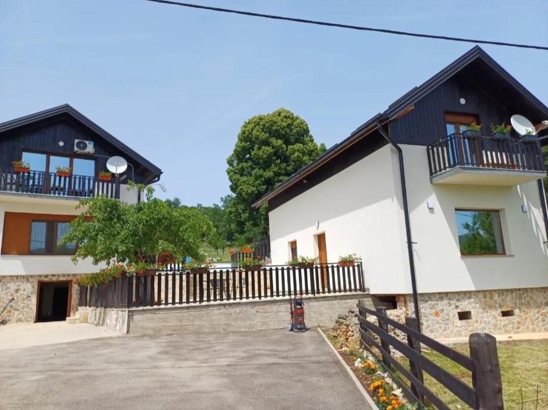 Farma&Apartmani Delić Korenica Zewnętrze zdjęcie